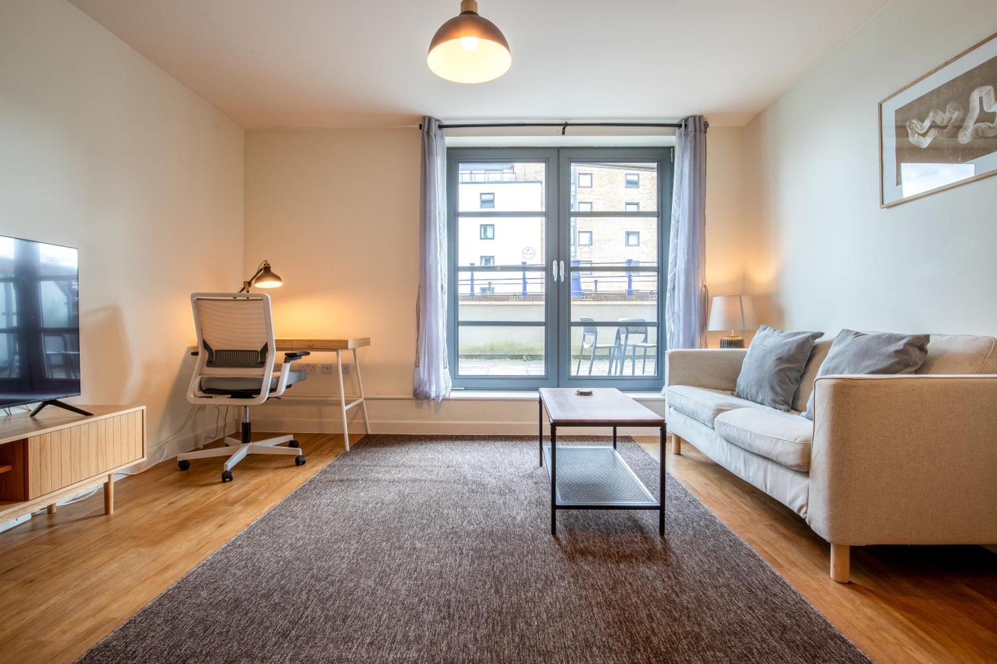 Apartamento Londwell, & Limehouse Balcony - Views
